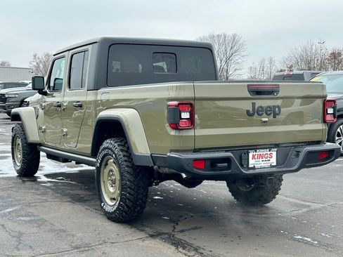New 2026 Jeep Gladiator Sport image 5