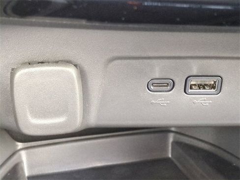 New 2026 Chevrolet Trax ACTIV w/ Sunroof Package image 22