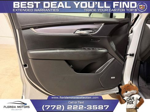 Used 2017 Cadillac XT5 Luxury w/ Driver Awareness Package FWD image 9