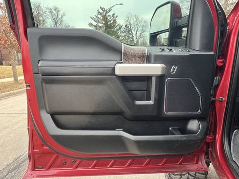 Used 2019 Ford F250 Lariat AWD/4WD image 40