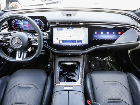 Certified 2025 Mercedes-Benz E 53 AMG e 4MATIC Sedan image 10