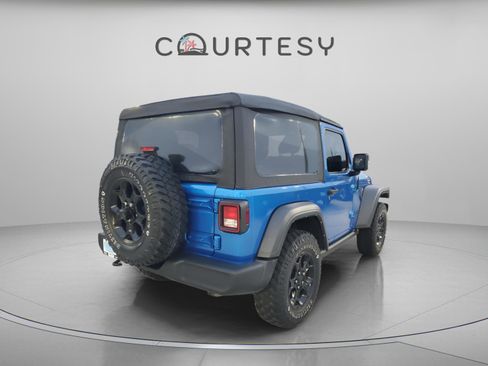 Certified 2023 Jeep Wrangler Willys image 4