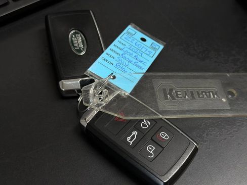 Used 2024 Land Rover Range Rover Evoque Dynamic SE image 37