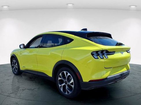 Certified 2025 Ford Mustang Mach-E Select w/ Comfort Package Lite image 5