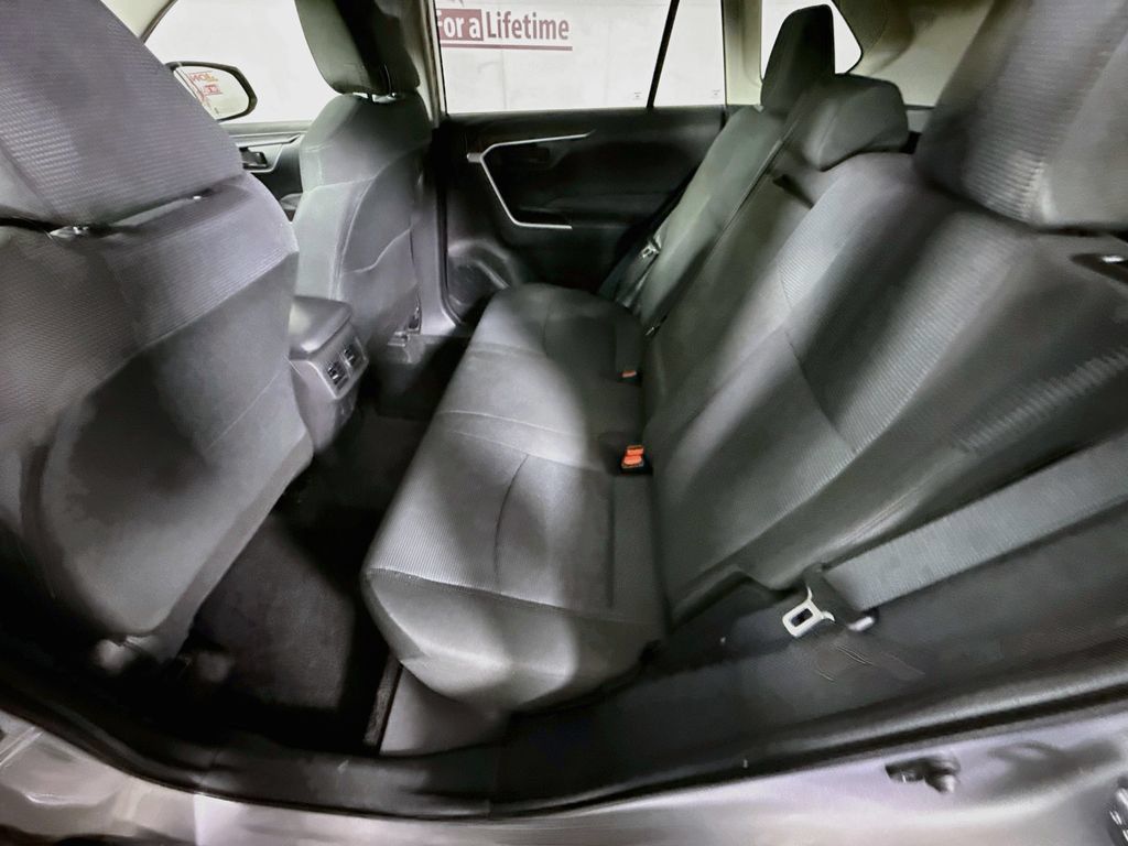 Certified 2025 Toyota RAV4 LE AWD/4WD image 27