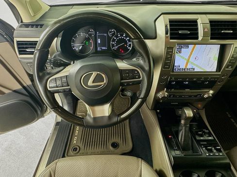 Used 2020 Lexus GX 460 Luxury w/ Accessory Package AWD/4WD image 12
