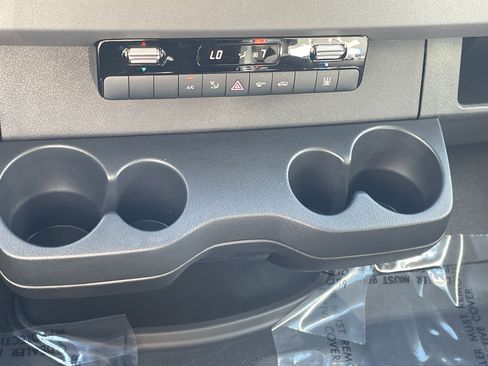 New 2025 Mercedes-Benz Sprinter 2500 image 32