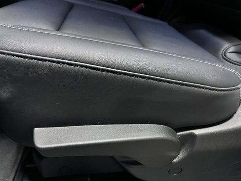 Used 2024 GMC Acadia Elevation image 15