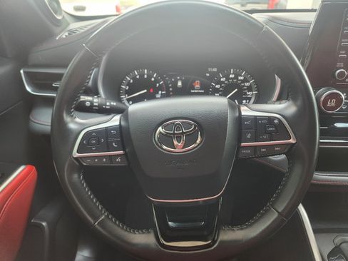 Used 2021 Toyota Highlander XSE AWD/4WD image 26