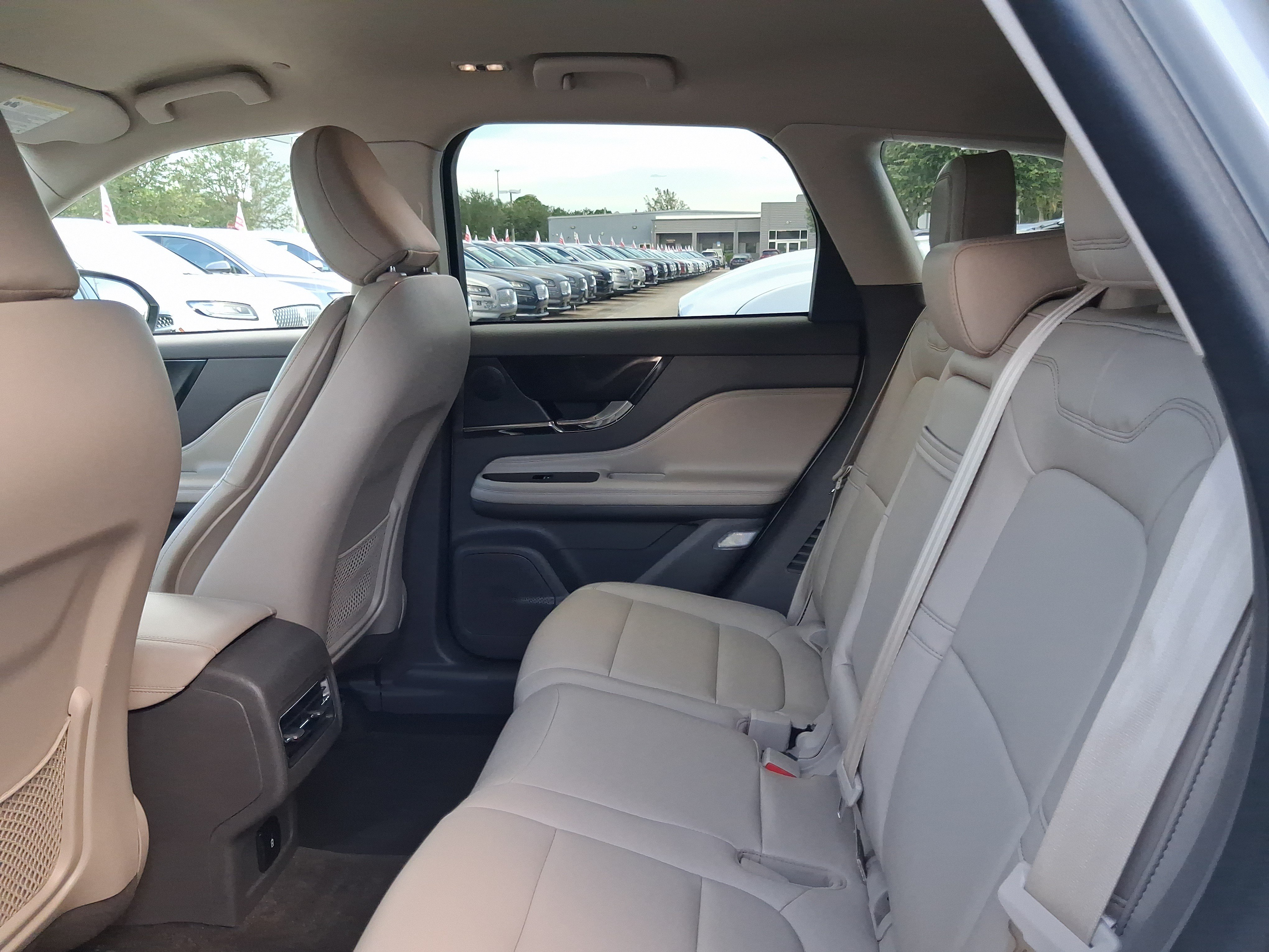 Certified 2023 Lincoln Corsair FWD image 6