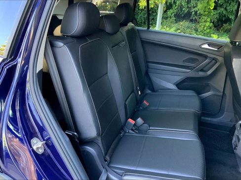 Certified 2021 Volkswagen Tiguan SE image 20