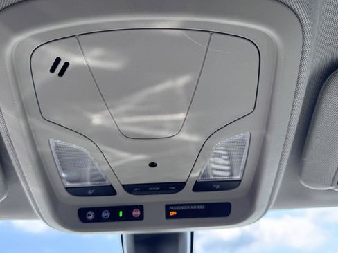 Used 2019 Chevrolet Impala LS FWD image 18