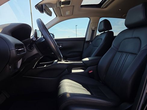 Used 2025 Honda HR-V EX-L image 15