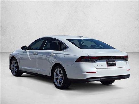 Used 2025 Honda Accord LX image 8