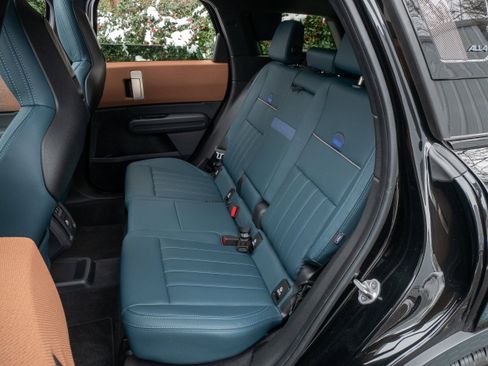 Used 2025 MINI Cooper Countryman S w/ Comfort Package Max image 39