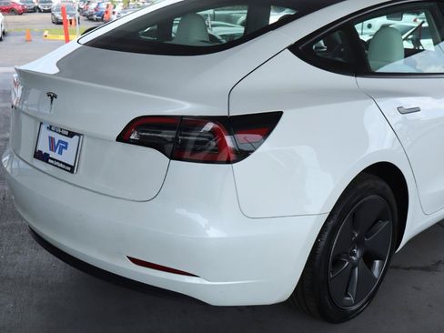 Used 2023 Tesla Model 3 Standard Range RWD image 7