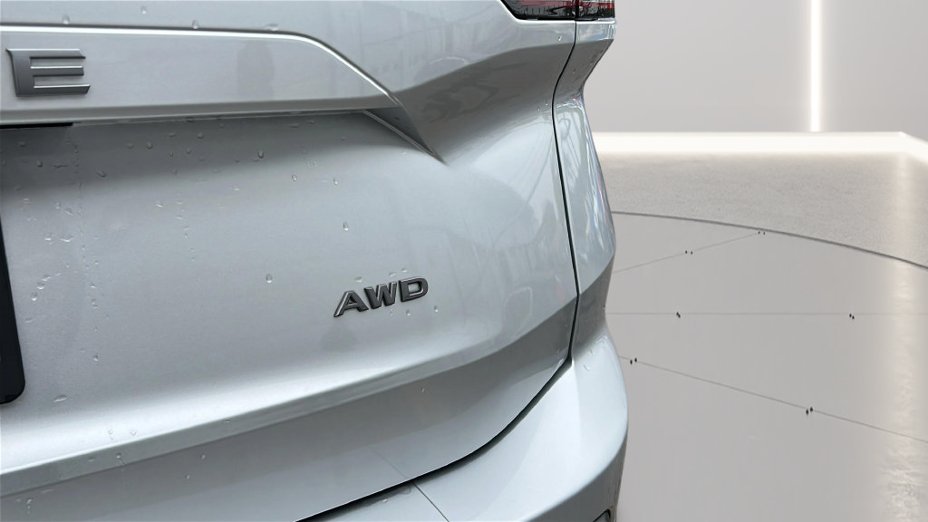 Used 2025 Nissan Rogue S AWD/4WD image 30