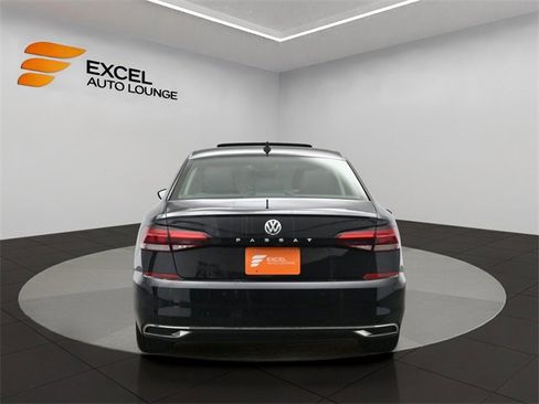 Used 2020 Volkswagen Passat 2.0T SEL image 4