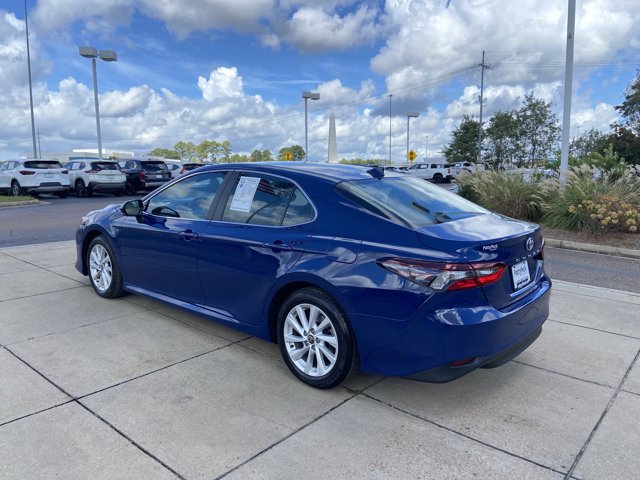 Used 2024 Toyota Camry LE FWD image 9