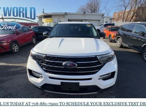Used 2023 Ford Explorer XLT w/ Equipment Group 202A image 7