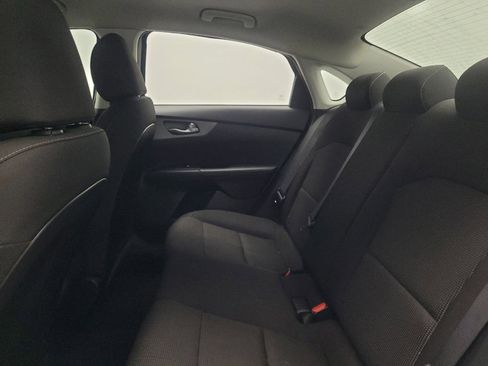 Used 2020 Kia Forte LXS image 18