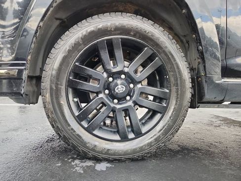 Used 2019 Toyota 4Runner Limited AWD/4WD image 25