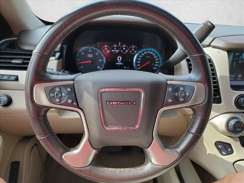 Used 2018 GMC Yukon XL Denali w/ Open Road Package RWD image 21