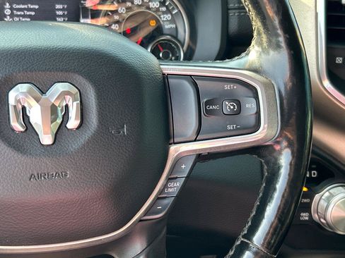 Used 2019 RAM 1500 Laramie AWD/4WD image 28