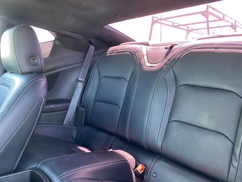 Used 2021 Chevrolet Camaro LT w/ Technology Package RWD image 18