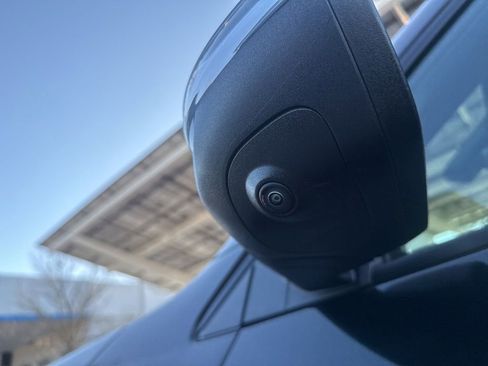 Used 2026 Chevrolet Traverse LT w/ Midnight/Sport Edition image 19