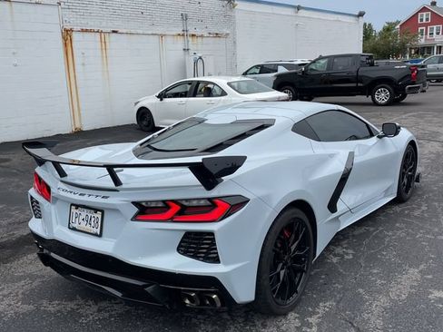 Used 2022 Chevrolet Corvette Stingray Coupe w/ 1LT RWD image 3