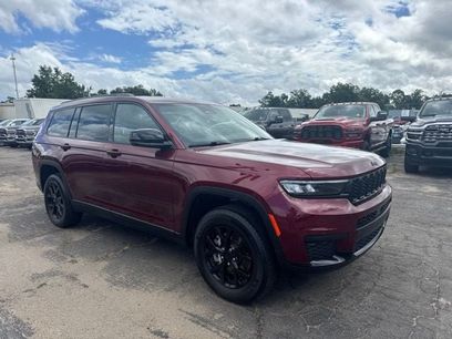 Used 2025 Jeep Grand Cherokee L Laredo