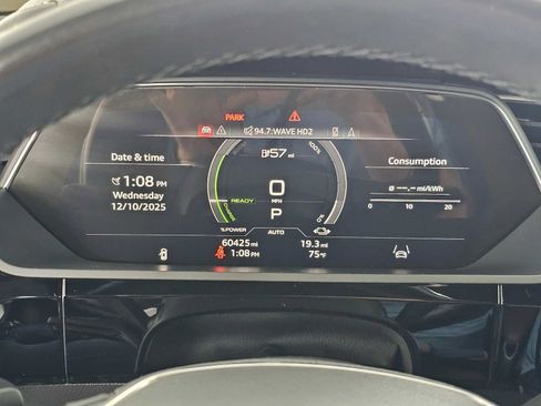 Used 2022 Audi e-tron Chronos w/ Chronos Package image 23