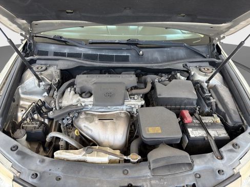 Used 2014 Toyota Camry LE FWD image 21