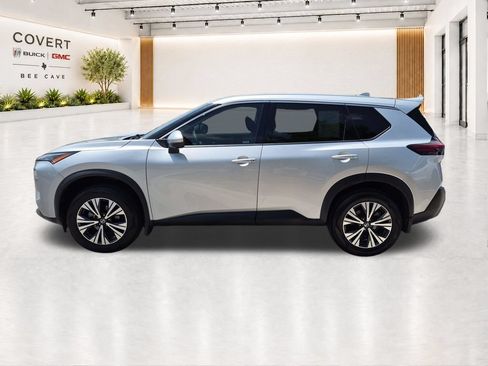 Used 2021 Nissan Rogue SV FWD image 6