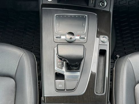 Used 2019 Audi Q5 2.0T Premium Plus AWD/4WD image 37