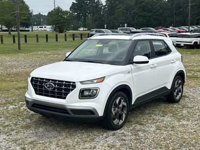 Used 2023 Hyundai Venue SEL w/ Cargo Package