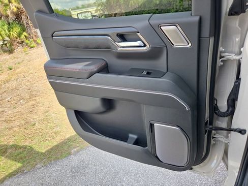 New 2026 GMC Sierra 1500 AT4X image 9