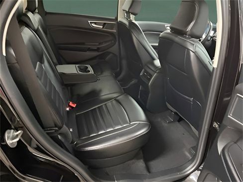 Used 2024 Ford Edge SEL image 23