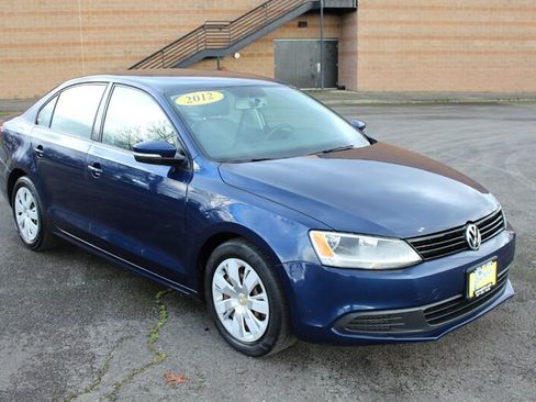 Used 2012 Volkswagen Jetta SE FWD image 1