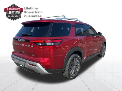 Certified 2023 Nissan Pathfinder SL w/ SL Premium Package FWD image 5