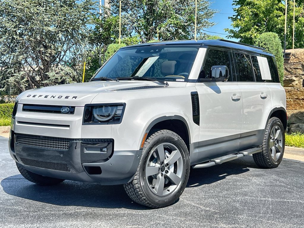 Used 2026 Land Rover Defender 110 S AWD/4WD image 1