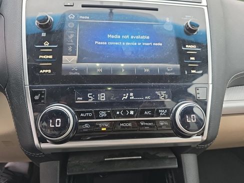Used 2018 Subaru Outback 2.5i Premium AWD/4WD image 19