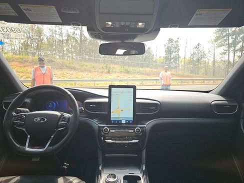 Used 2021 Ford Explorer ST w/ Equipment Group 401A image 14