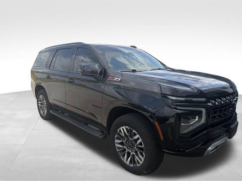 Used 2025 Chevrolet Tahoe Z71 w/ Comfort Package AWD/4WD image 16