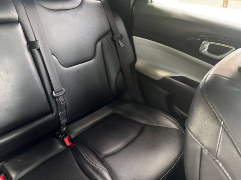 Used 2025 Jeep Compass Limited AWD/4WD image 37