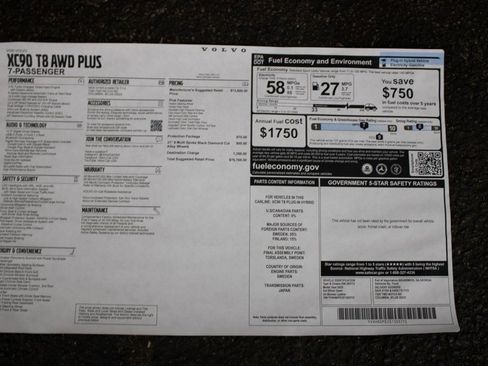 Certified 2025 Volvo XC90 T8 Plus w/ Protection Package Premier image 17