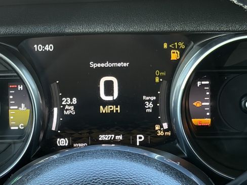 Used 2022 Jeep Wrangler Unlimited Rubicon 4xe w/ Cold Weather Group AWD/4WD image 20