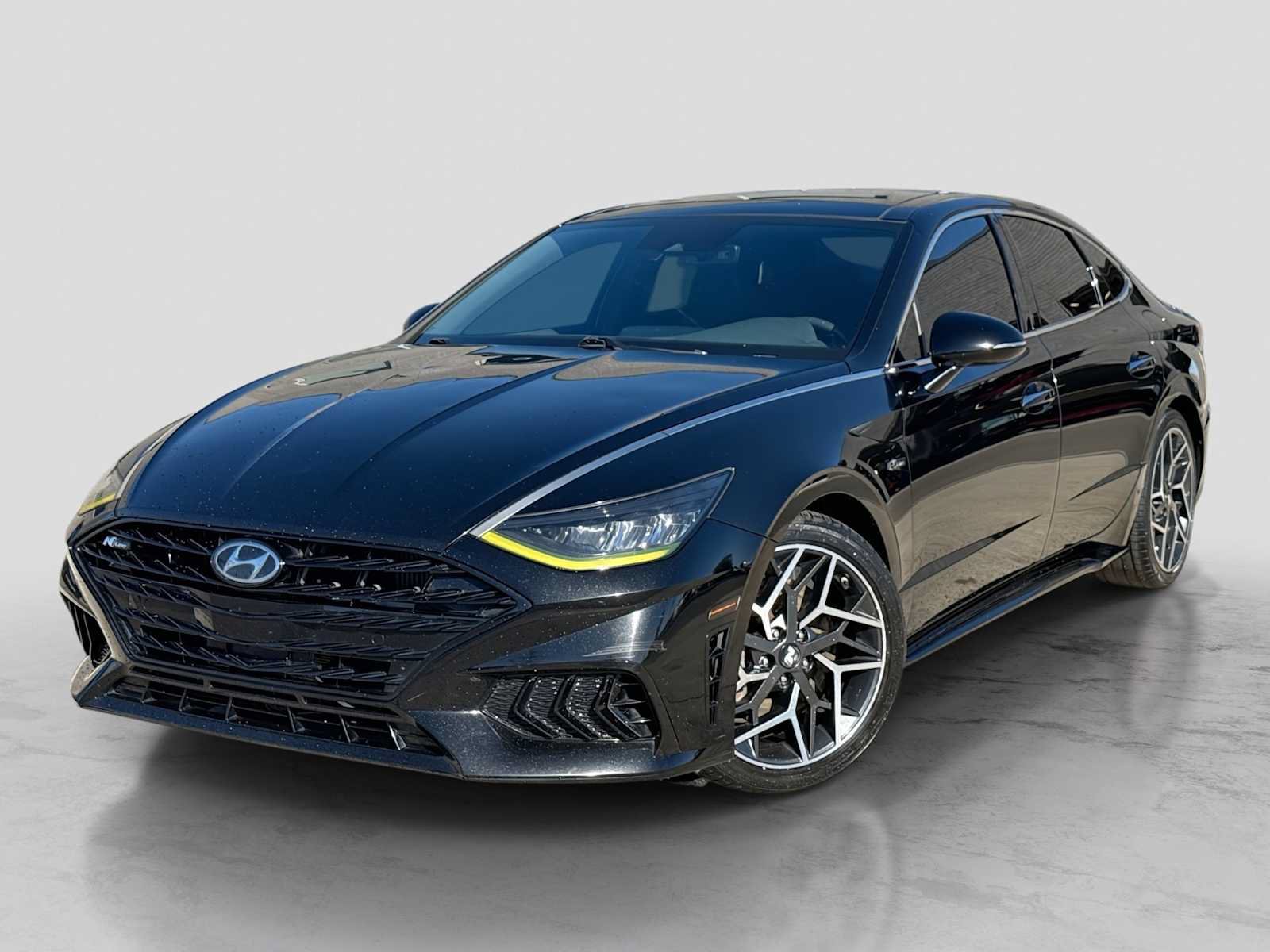 Used 2022 Hyundai Sonata N Line w/ Preferred Accessory Package FWD image 1