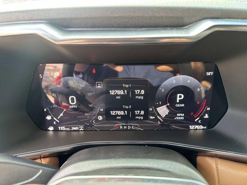 Used 2025 GMC Canyon AT4 w/ AT4 Premium Package image 24